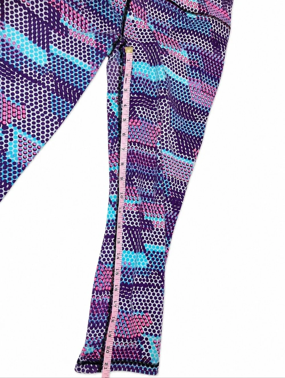 Victoria Sport Knockout Capri Yoga Leggings XS Purple Pink Blue Athletic Compres